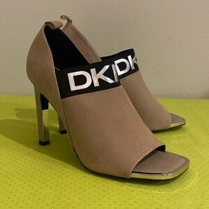 DKNY Shoes